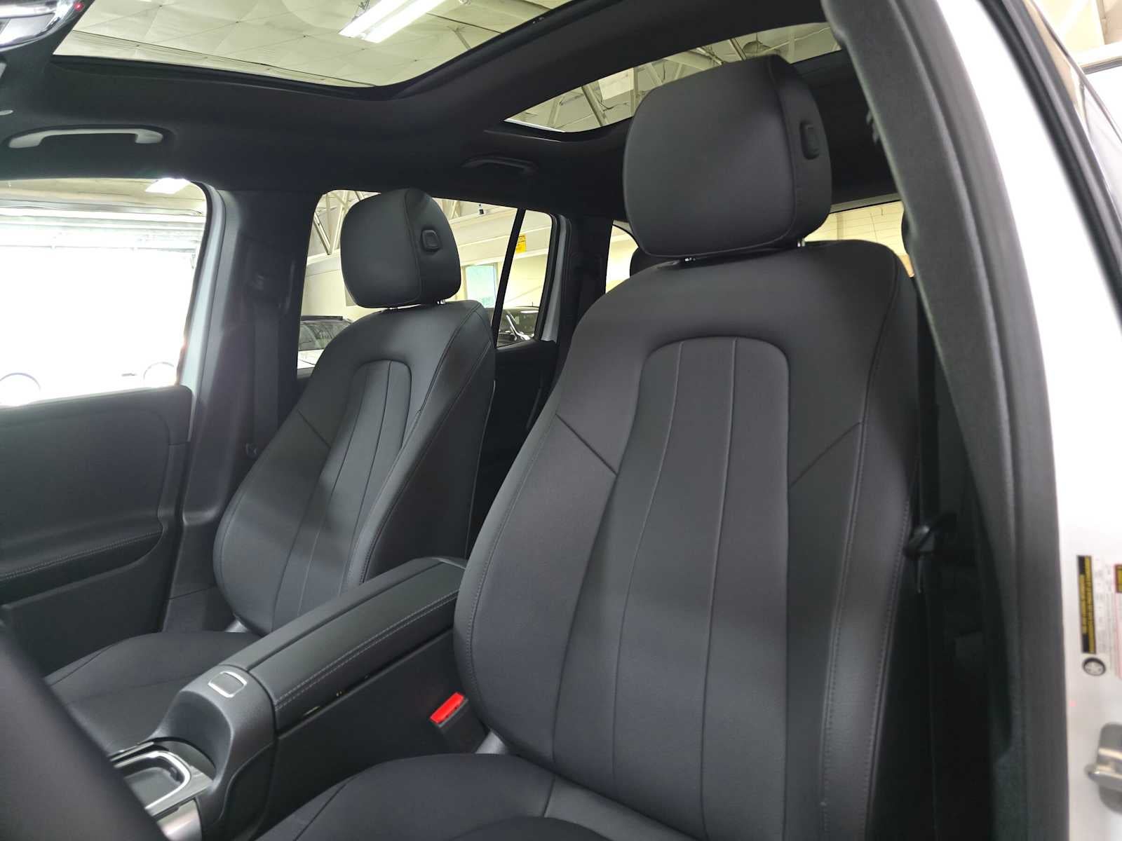 2026 Mercedes-Benz GLB 250 4MATIC® SUV
