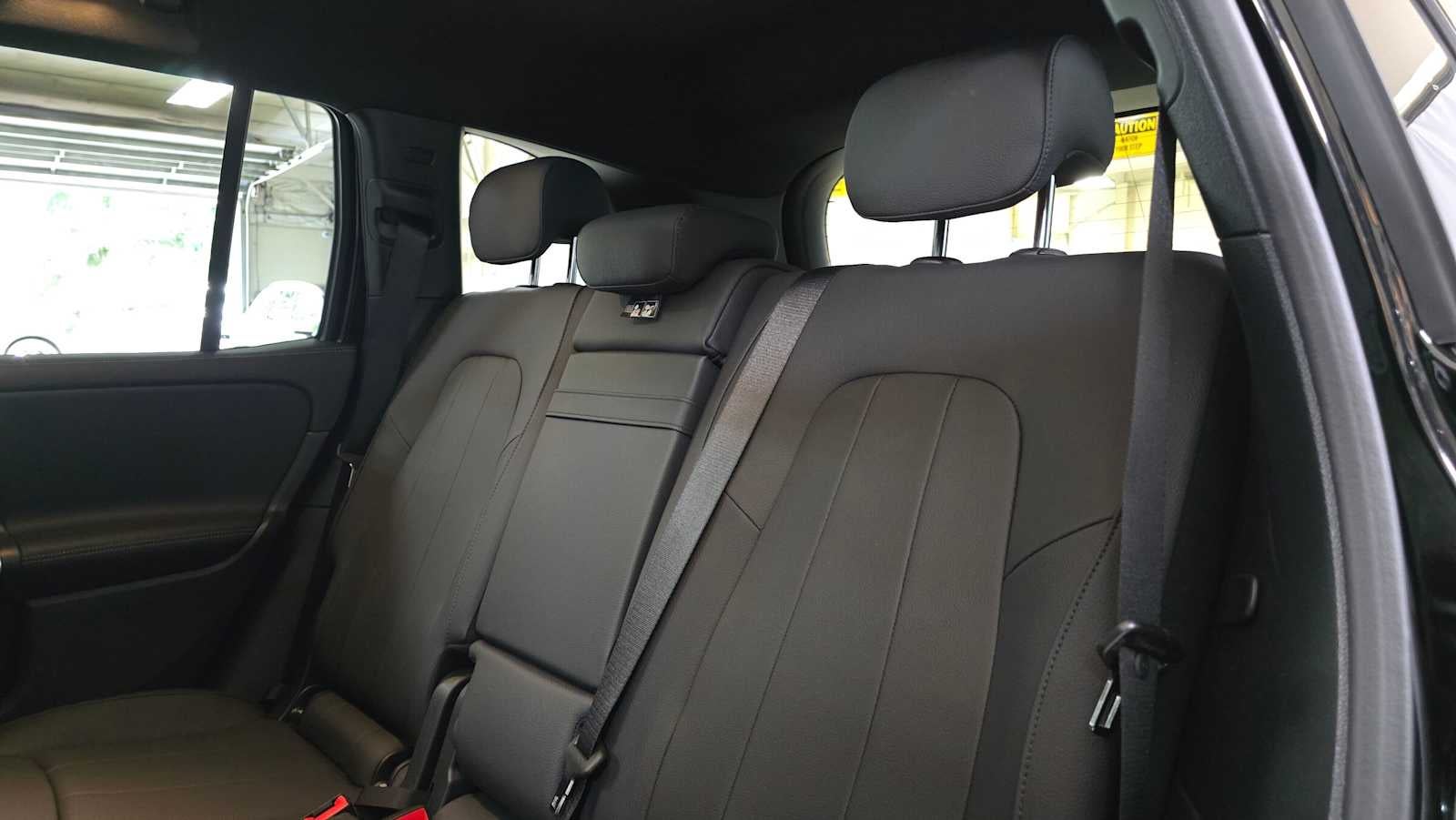 2026 Mercedes-Benz GLB 250 4MATIC® SUV