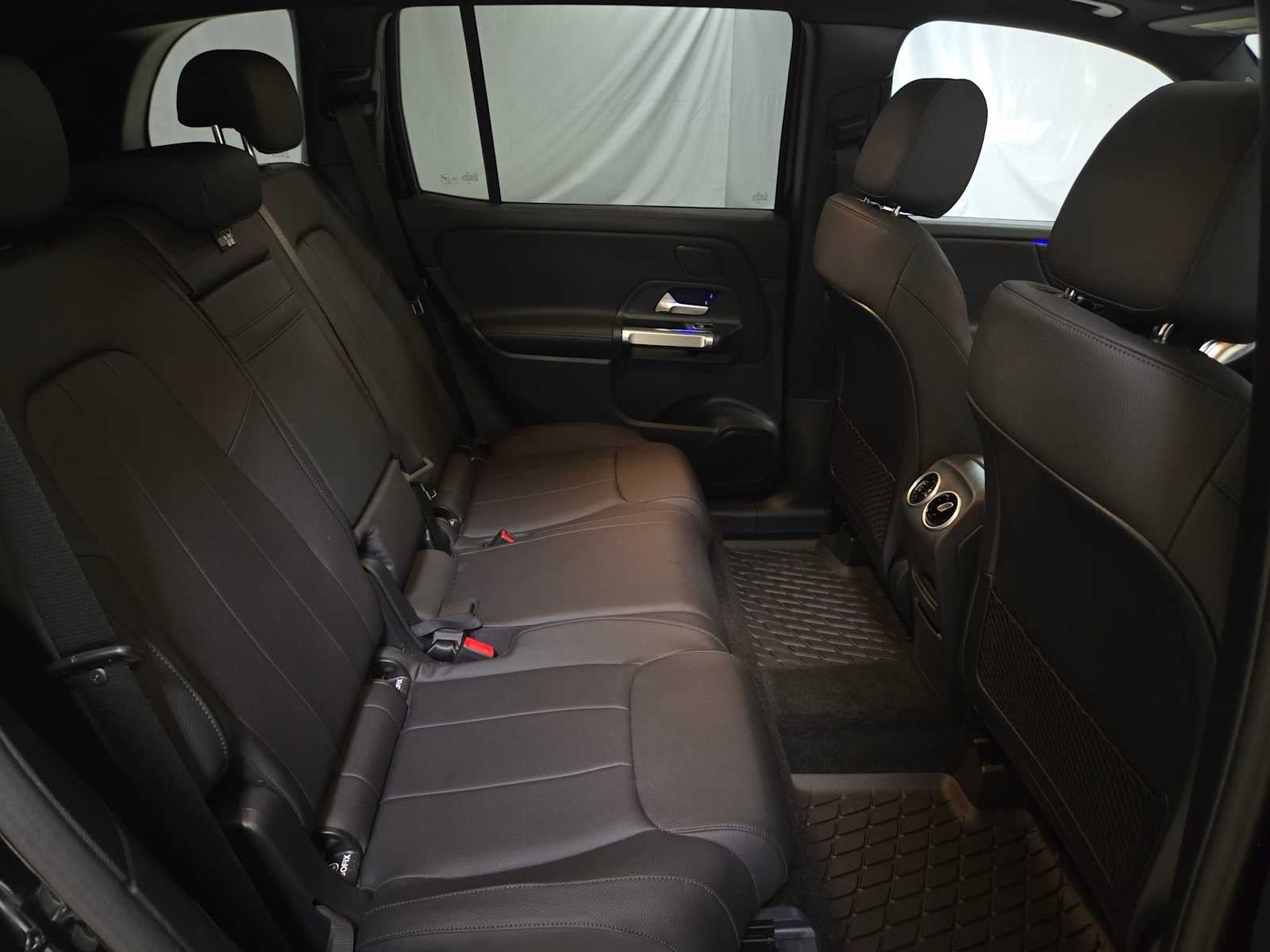 2026 Mercedes-Benz GLB 250 4MATIC® SUV