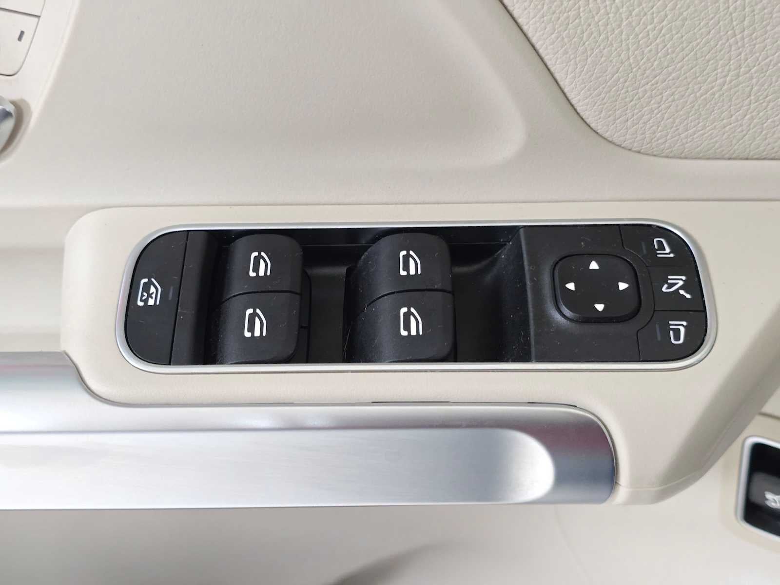 2023 Mercedes-Benz GLB 250 4MATIC® SUV