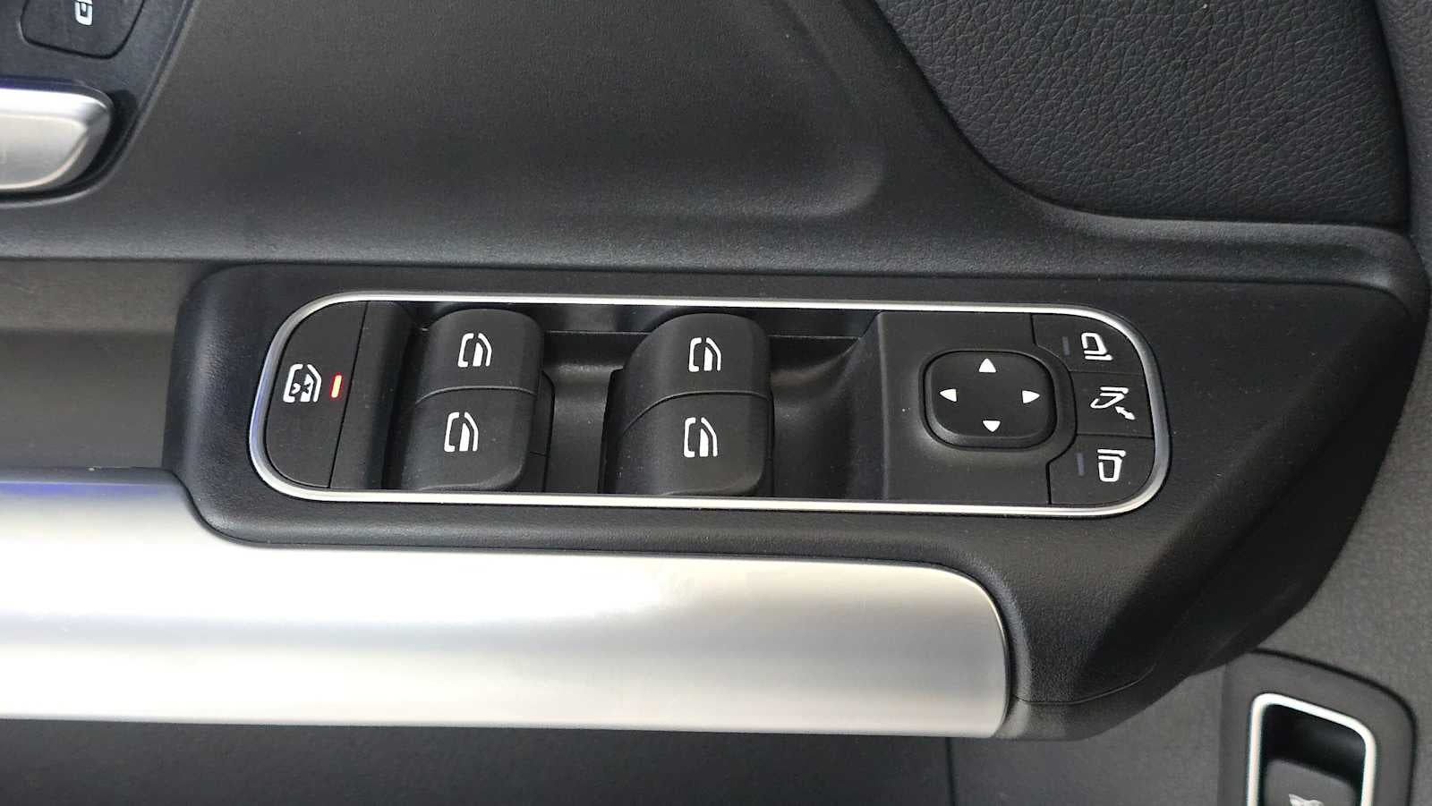 2025 Mercedes-Benz GLA 250 SUV