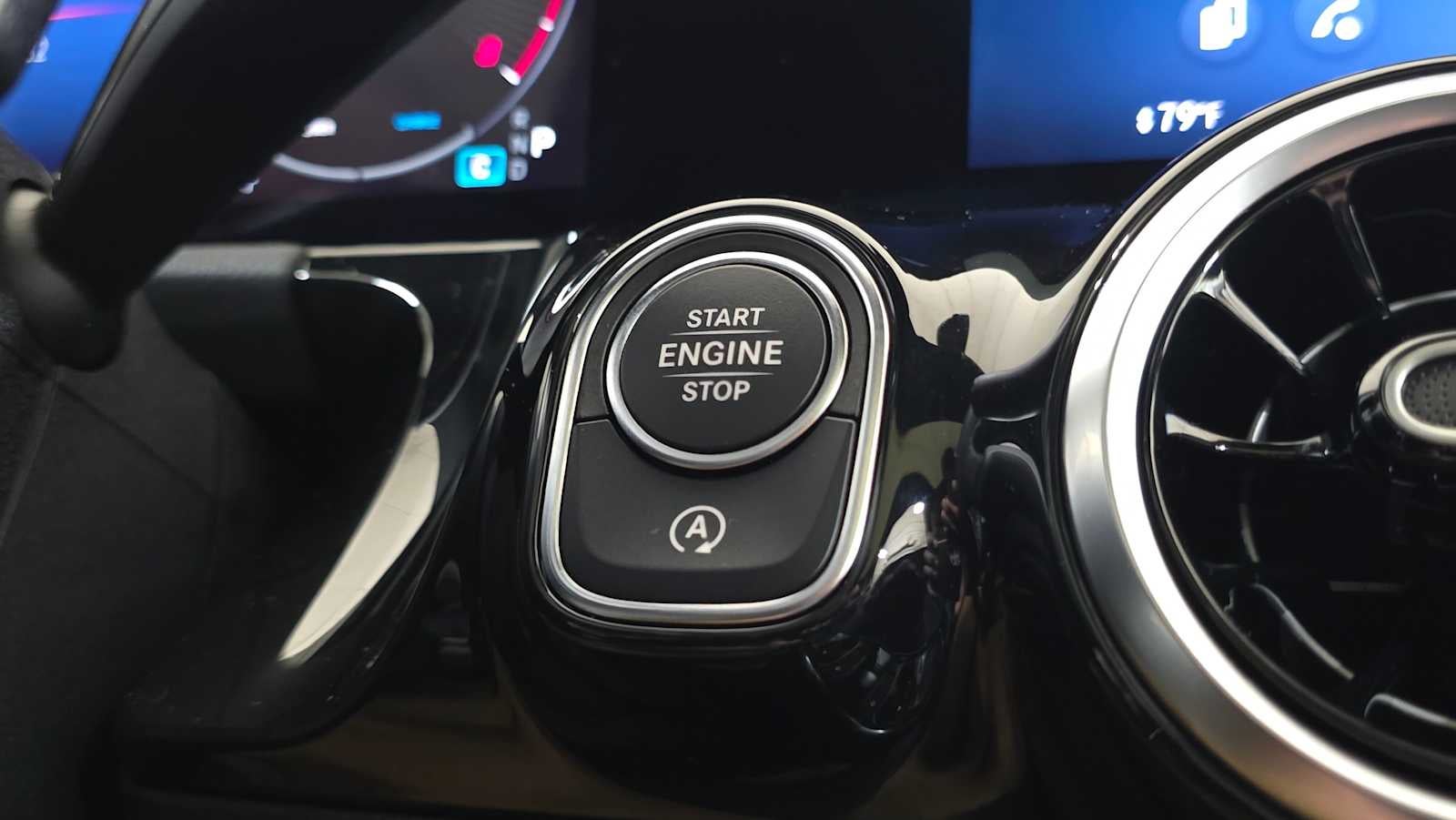 2026 Mercedes-Benz GLA 250 4MATIC® SUV