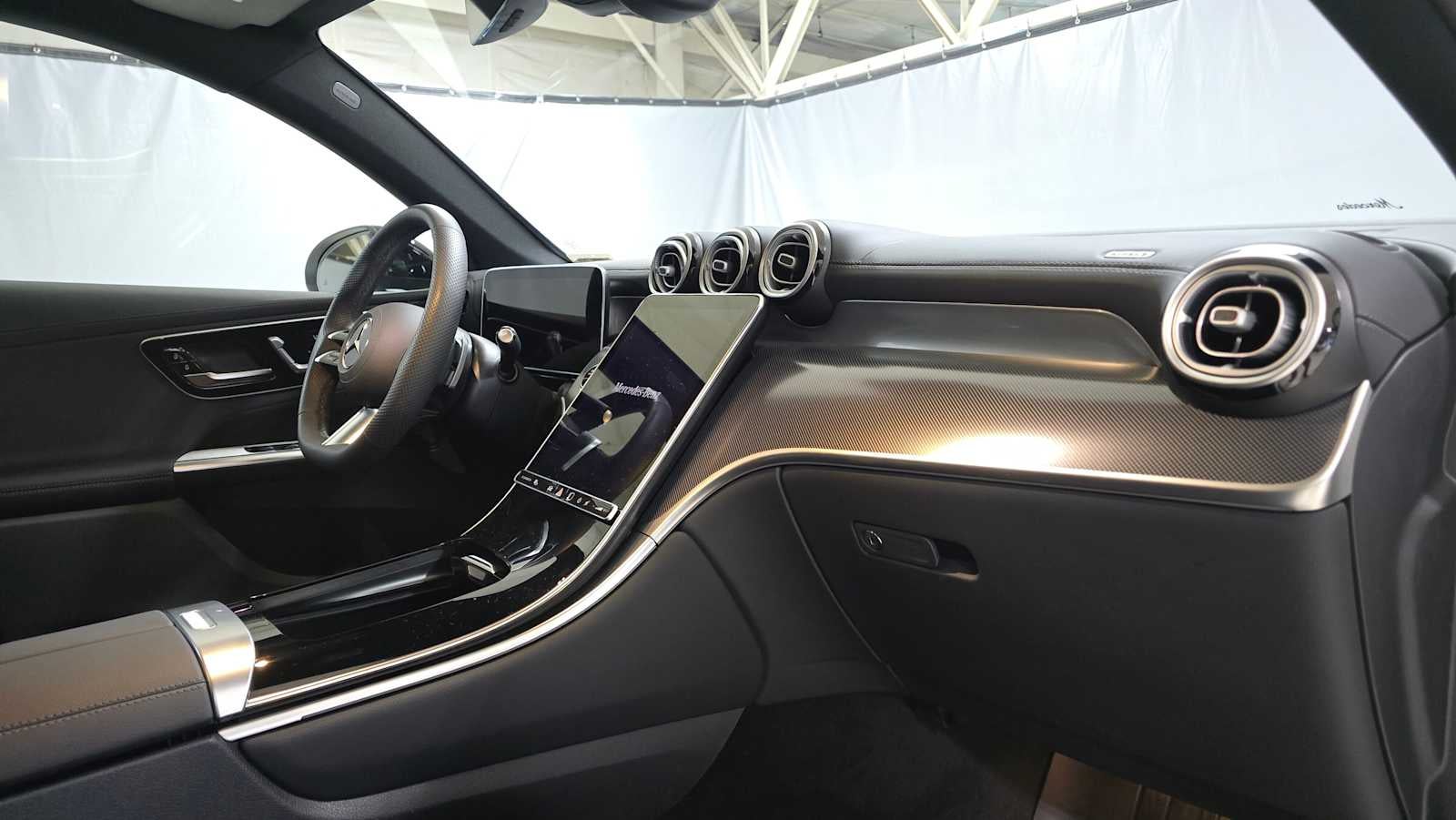 2025 Mercedes-Benz GLC GLC 300