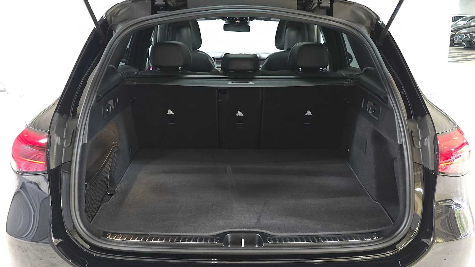 2025 Mercedes-Benz GLC 300 GLC 300