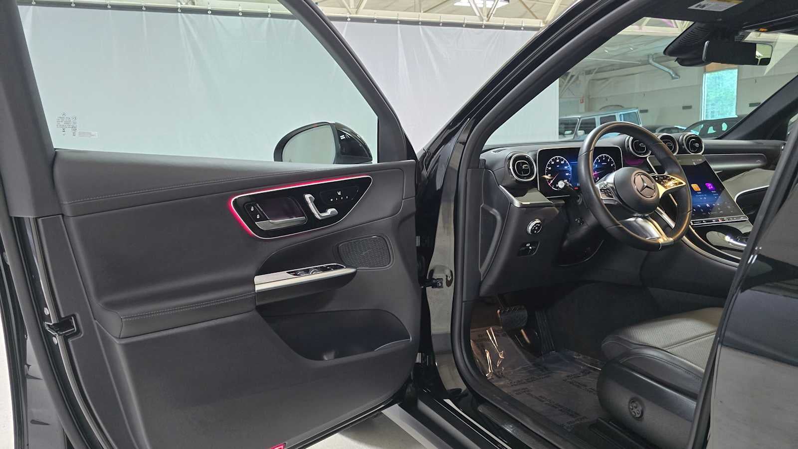 2025 Mercedes-Benz GLC 300 GLC 300