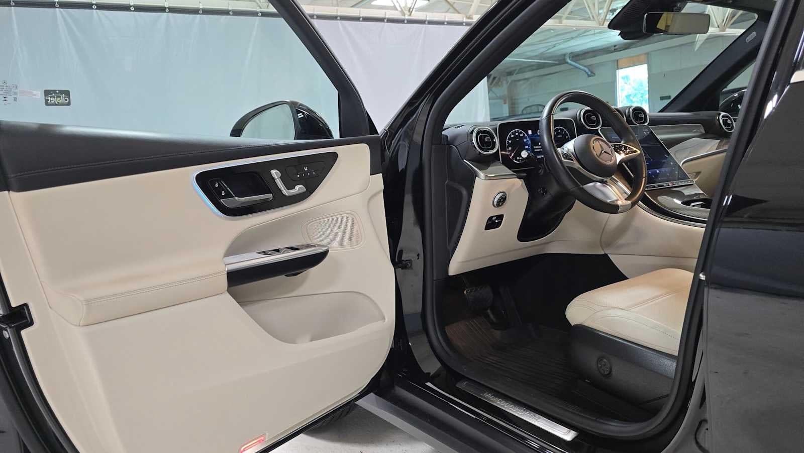 2023 Mercedes-Benz GLC 300 4MATIC® SUV