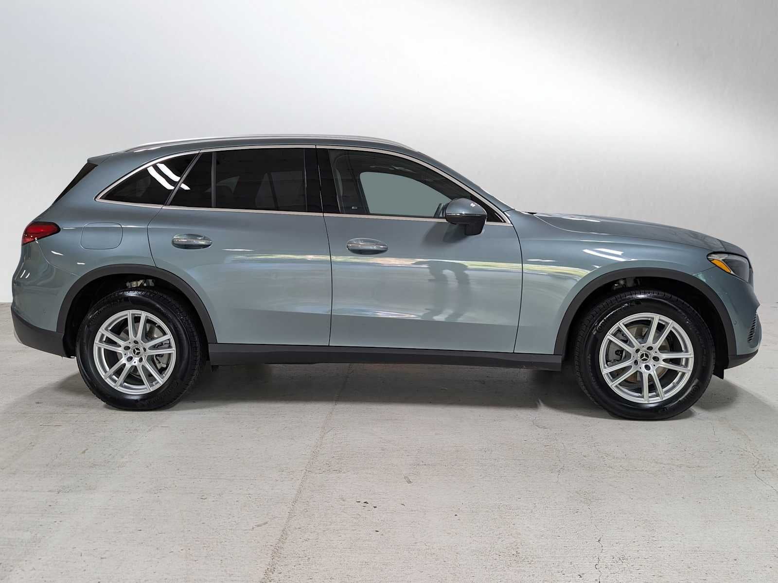 2025 Mercedes-Benz GLC 300 GLC 300
