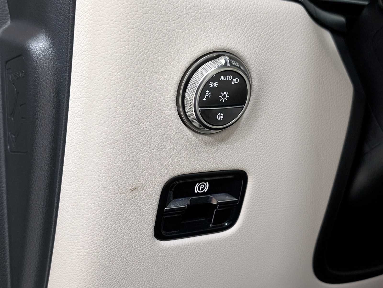 2025 Mercedes-Benz GLC 300 GLC 300