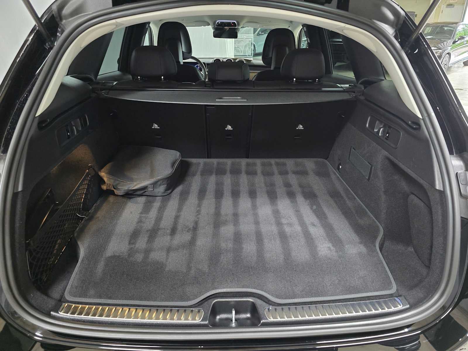 2025 Mercedes-Benz GLC 350e 4MATIC® SUV
