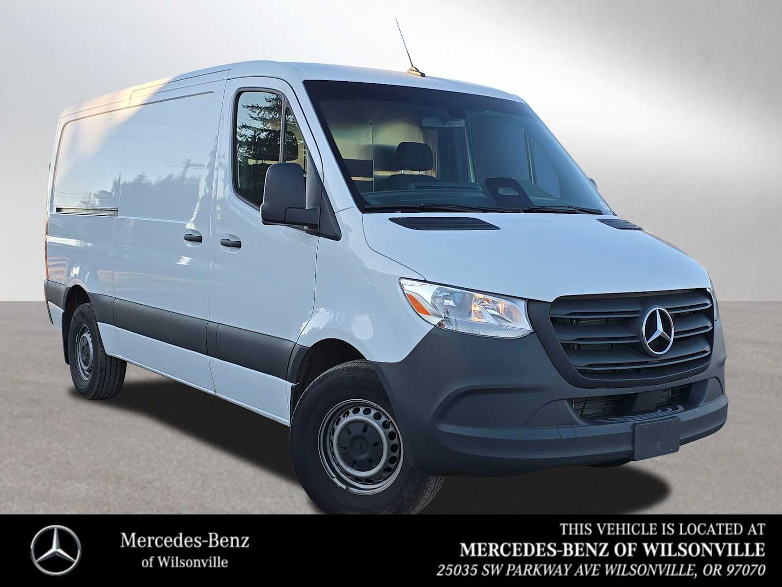 2025 Mercedes-Benz Sprinter 2500 Standard Roof I4 Diesel 144" RWD