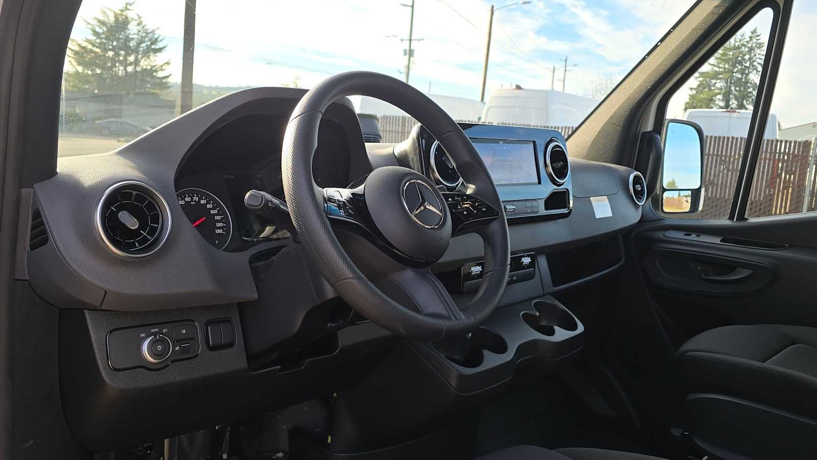 2025 Mercedes-Benz Sprinter 2500 Standard Roof I4 Diesel 144" RWD