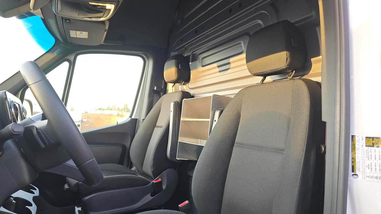 2025 Mercedes-Benz Sprinter 2500 Standard Roof I4 Diesel 144" RWD