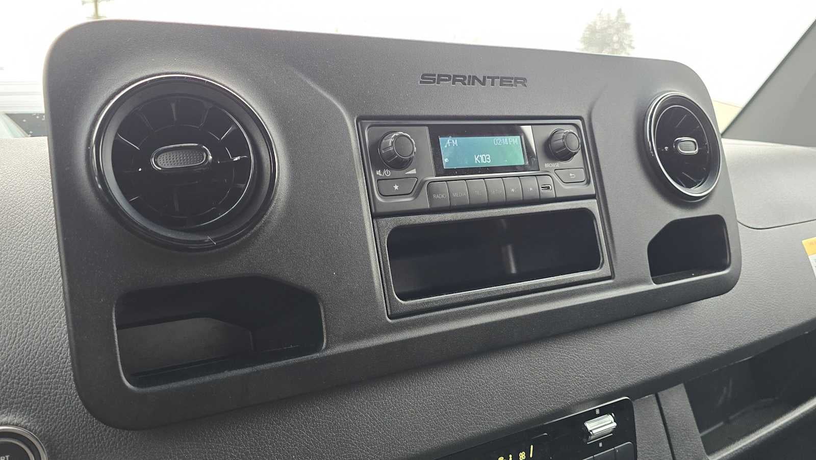 2025 Mercedes-Benz Sprinter 2500 Standard Roof I4 Diesel 144" RWD