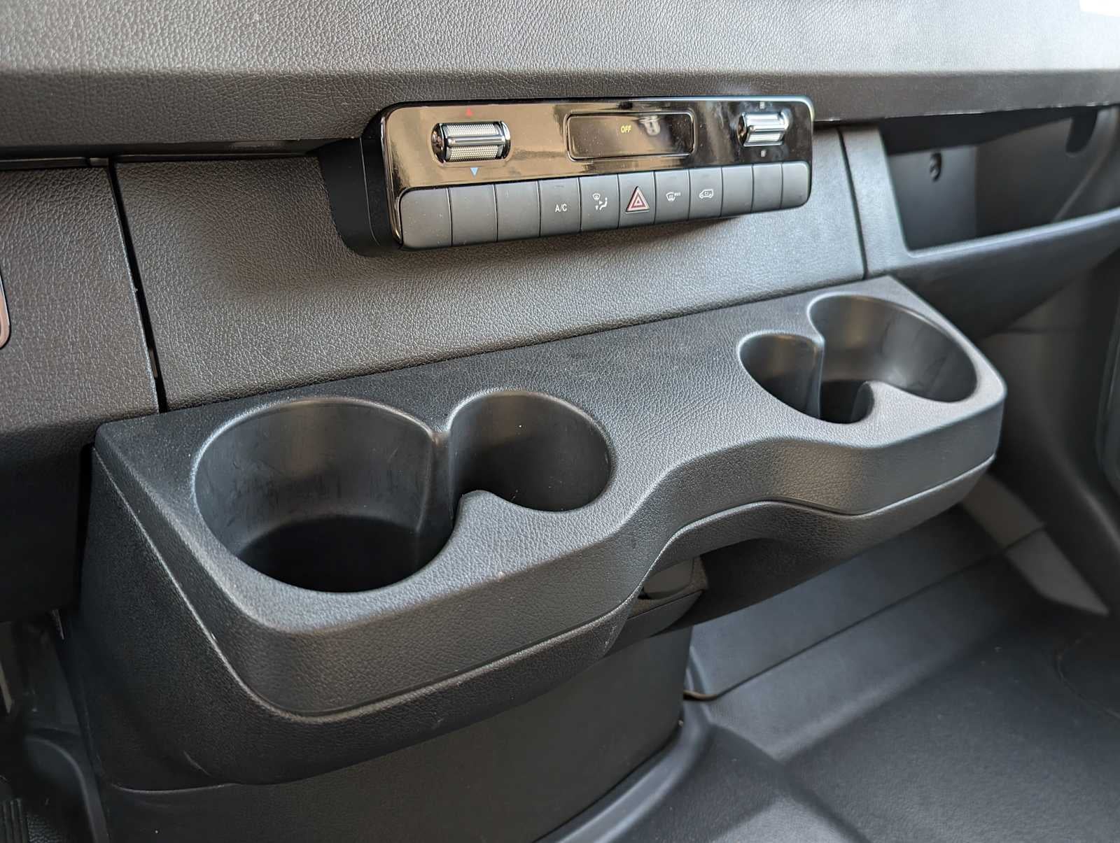 2025 Mercedes-Benz Sprinter 2500 Standard Roof I4 Diesel 144" RWD