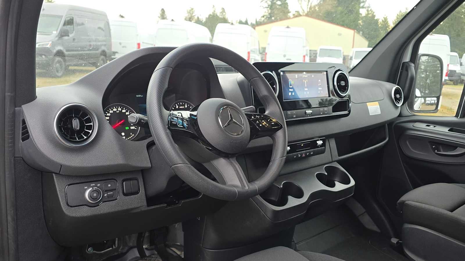 2025 Mercedes-Benz Sprinter 2500 Standard Roof I4 Diesel 144" RWD