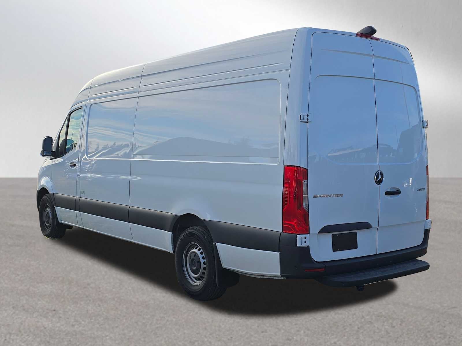 2025 Mercedes-Benz Sprinter 2500 High Roof I4 Diesel 170" RWD