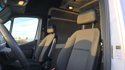 2025 Mercedes-Benz Sprinter 2500 High Roof I4 Diesel 170" RWD