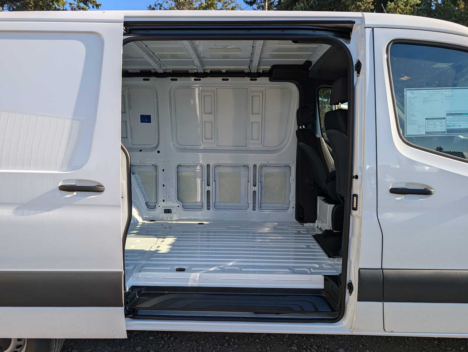 2024 Mercedes-Benz Sprinter 3500XD Standard Roof I4 Diesel HO 144" RWD