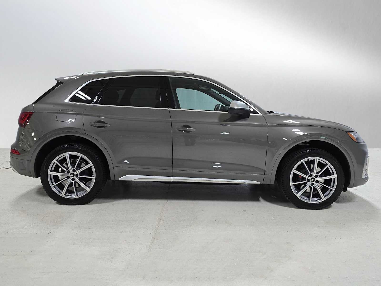 2023 Audi SQ5 Premium Plus