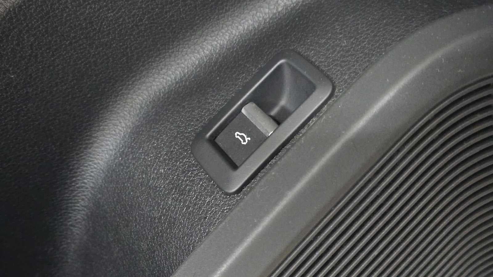 2023 Audi SQ5 Premium Plus