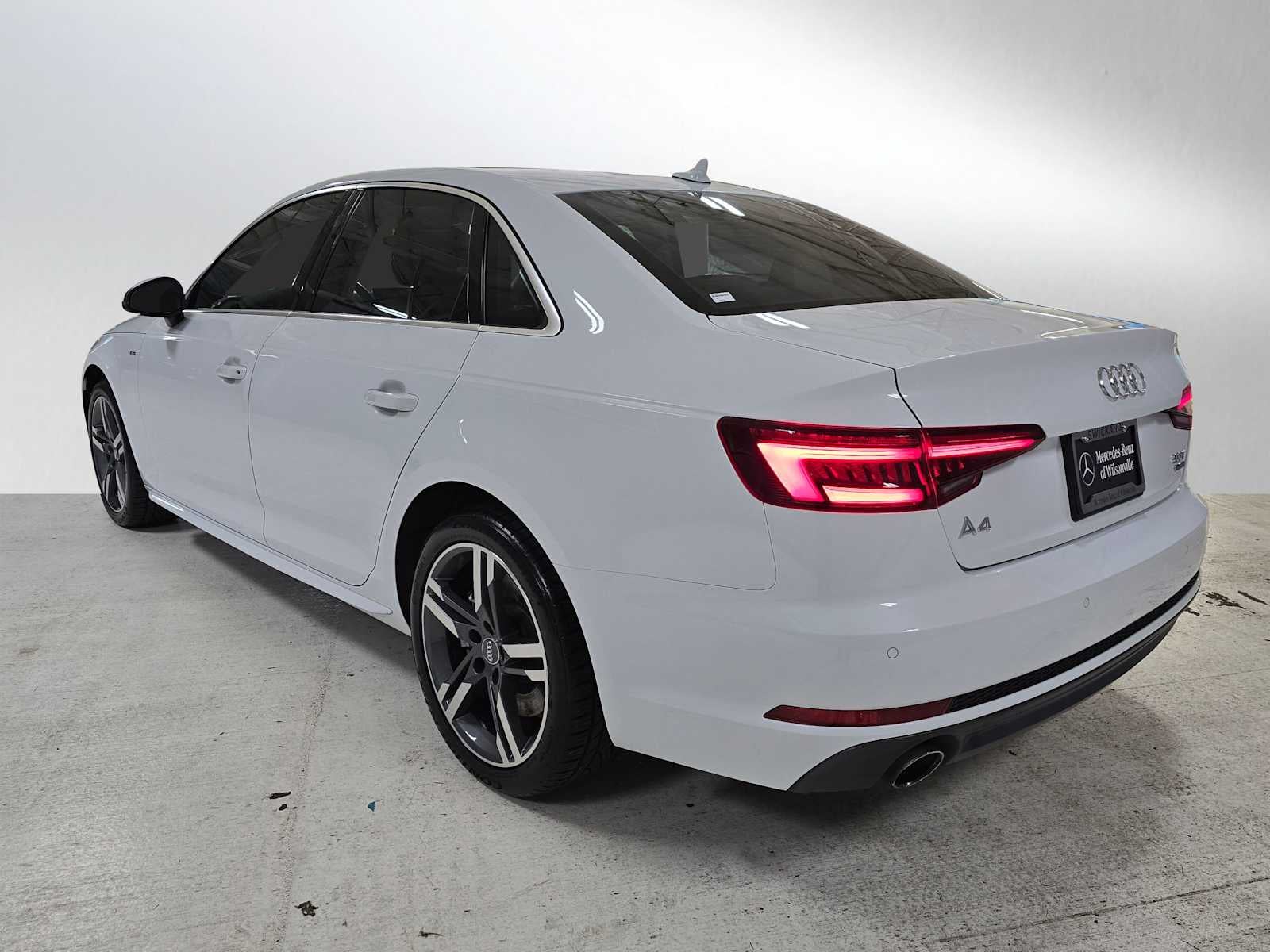 2018 Audi A4 Premium Plus