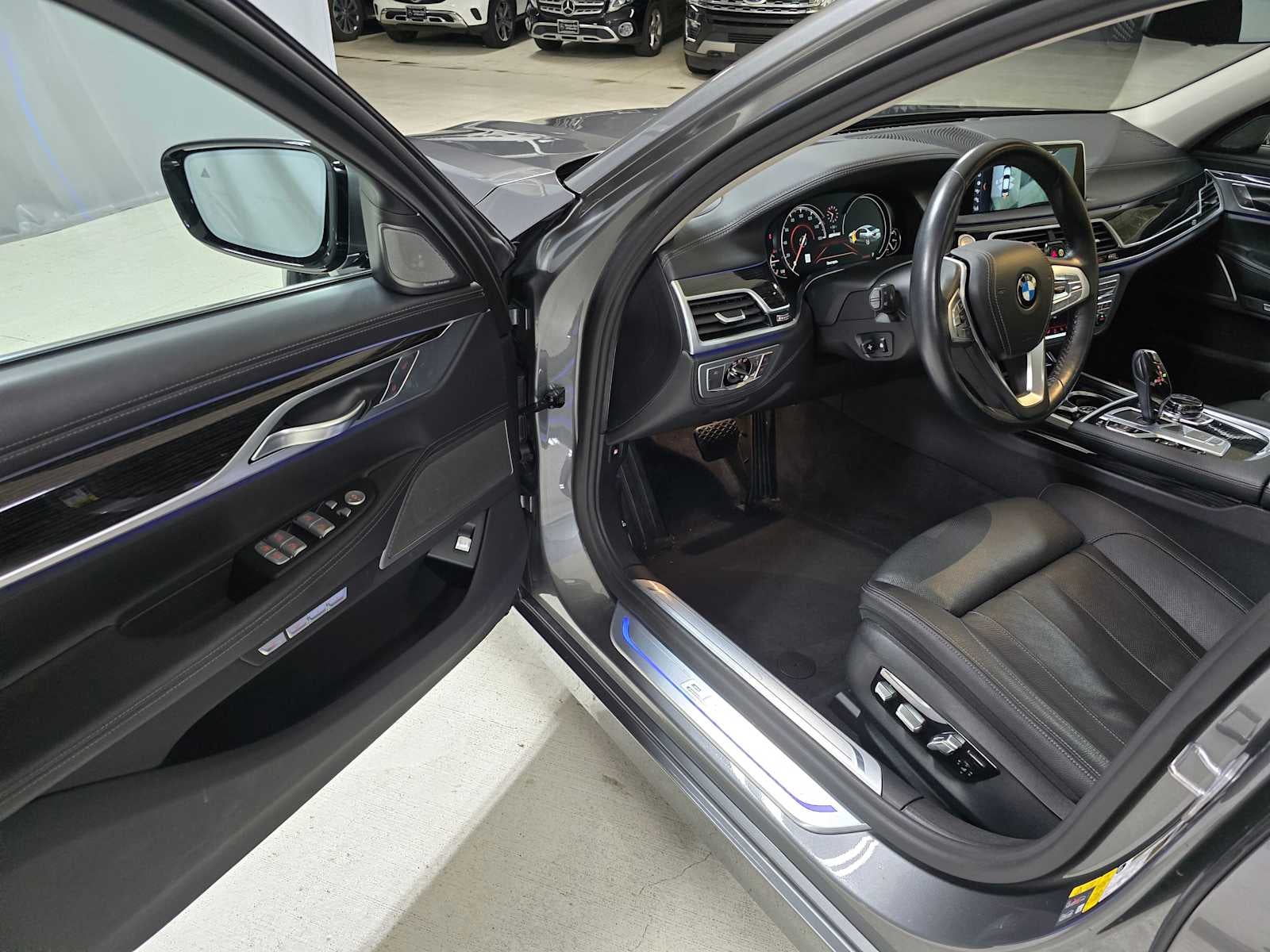 2018 BMW 7 Series 740e xDrive iPerformance