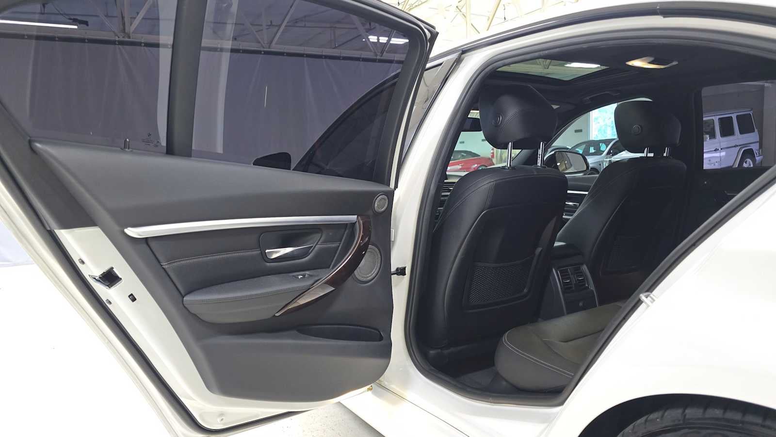 2017 BMW 330e iPerformance 330e iPerformance