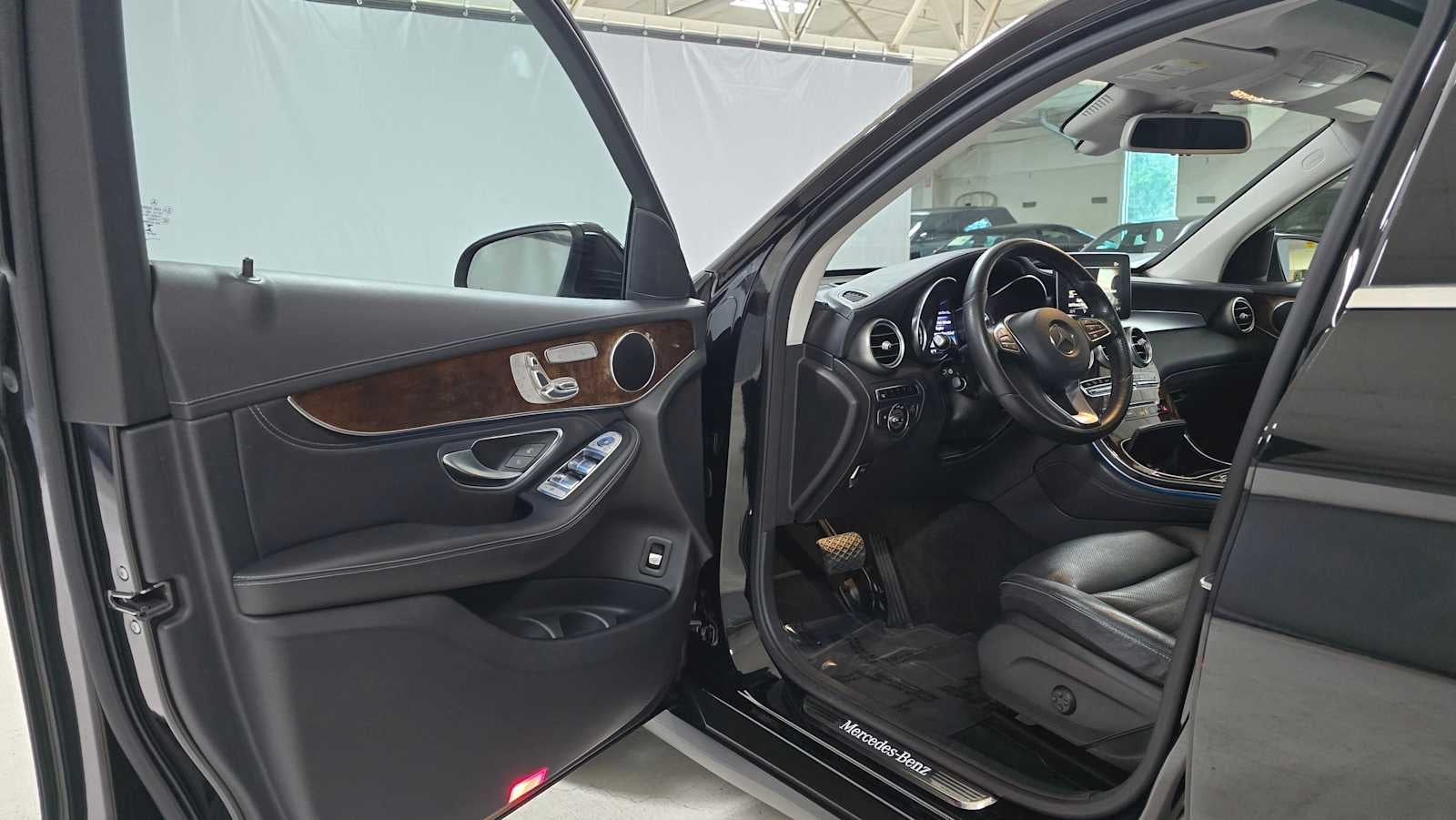 2016 Mercedes-Benz GLC 300 GLC 300