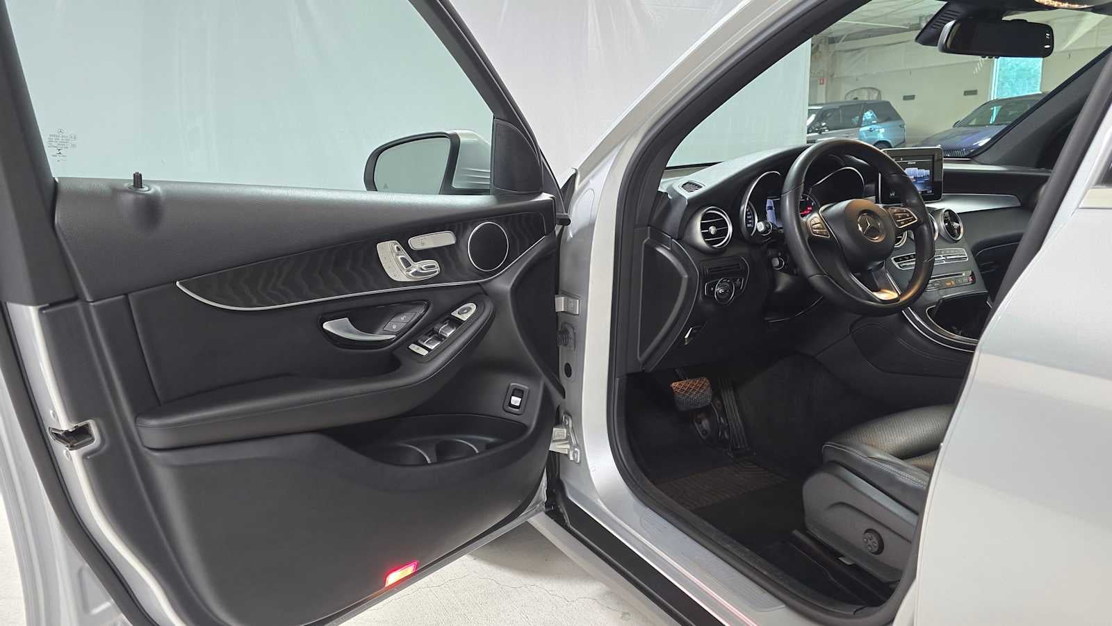 2018 Mercedes-Benz GLC 300 GLC 300