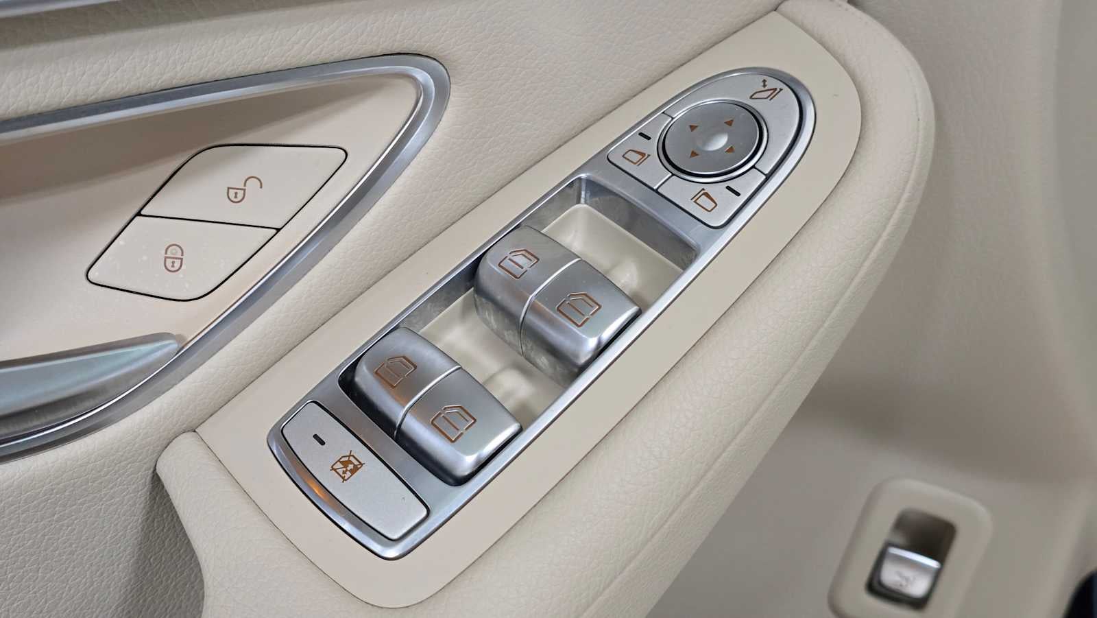 2019 Mercedes-Benz GLC 300 4MATIC® SUV