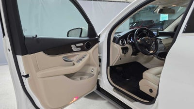 2019 Mercedes-Benz GLC 300 GLC 300