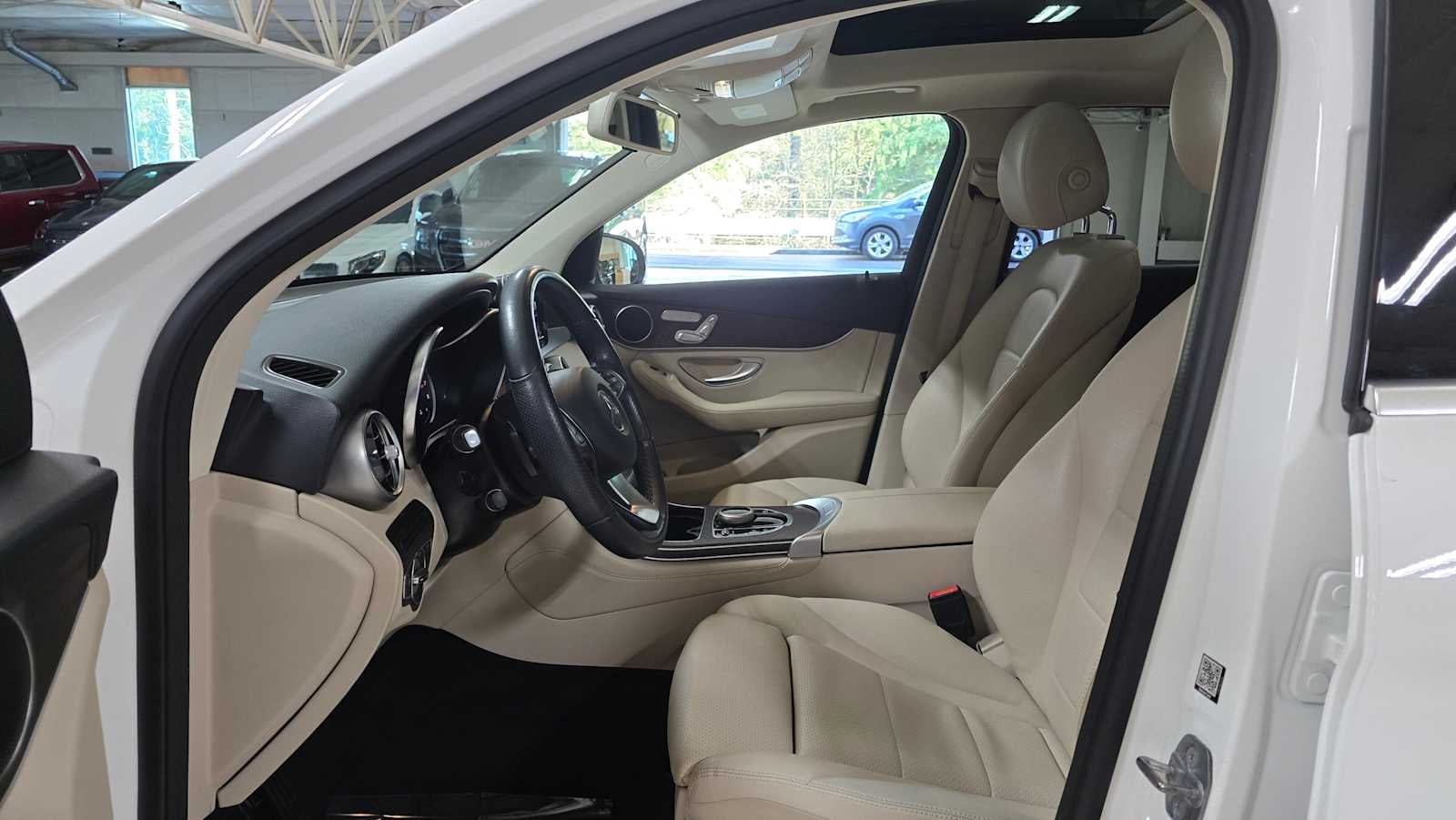 2019 Mercedes-Benz GLC 300 GLC 300