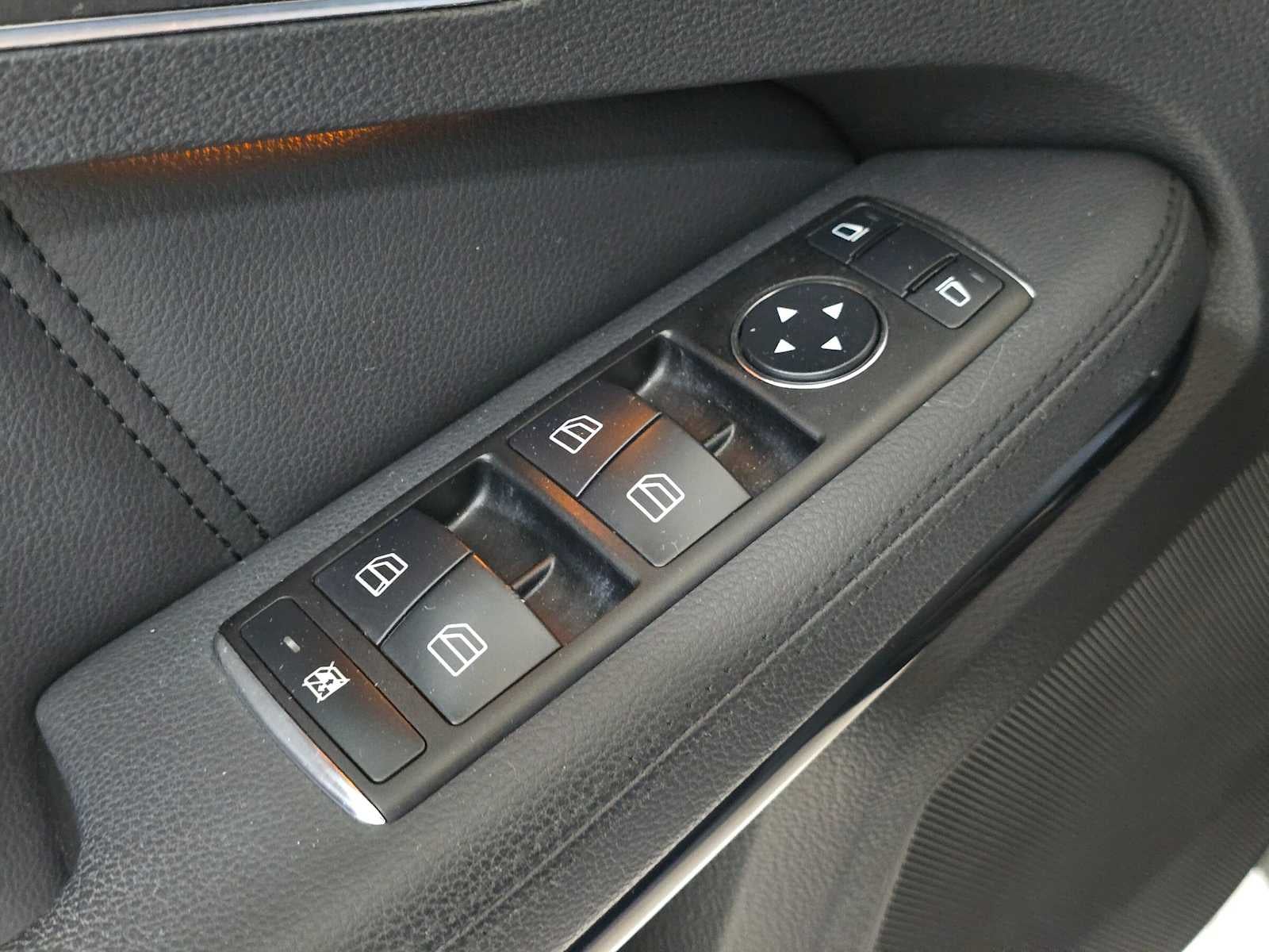 2012 Mercedes-Benz E 350 4dr Sdn RWD