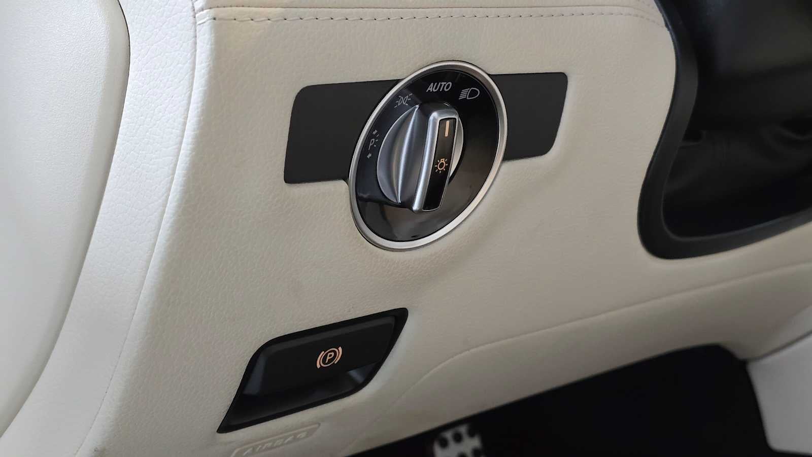 2015 Mercedes-Benz SL 400 2dr Roadster