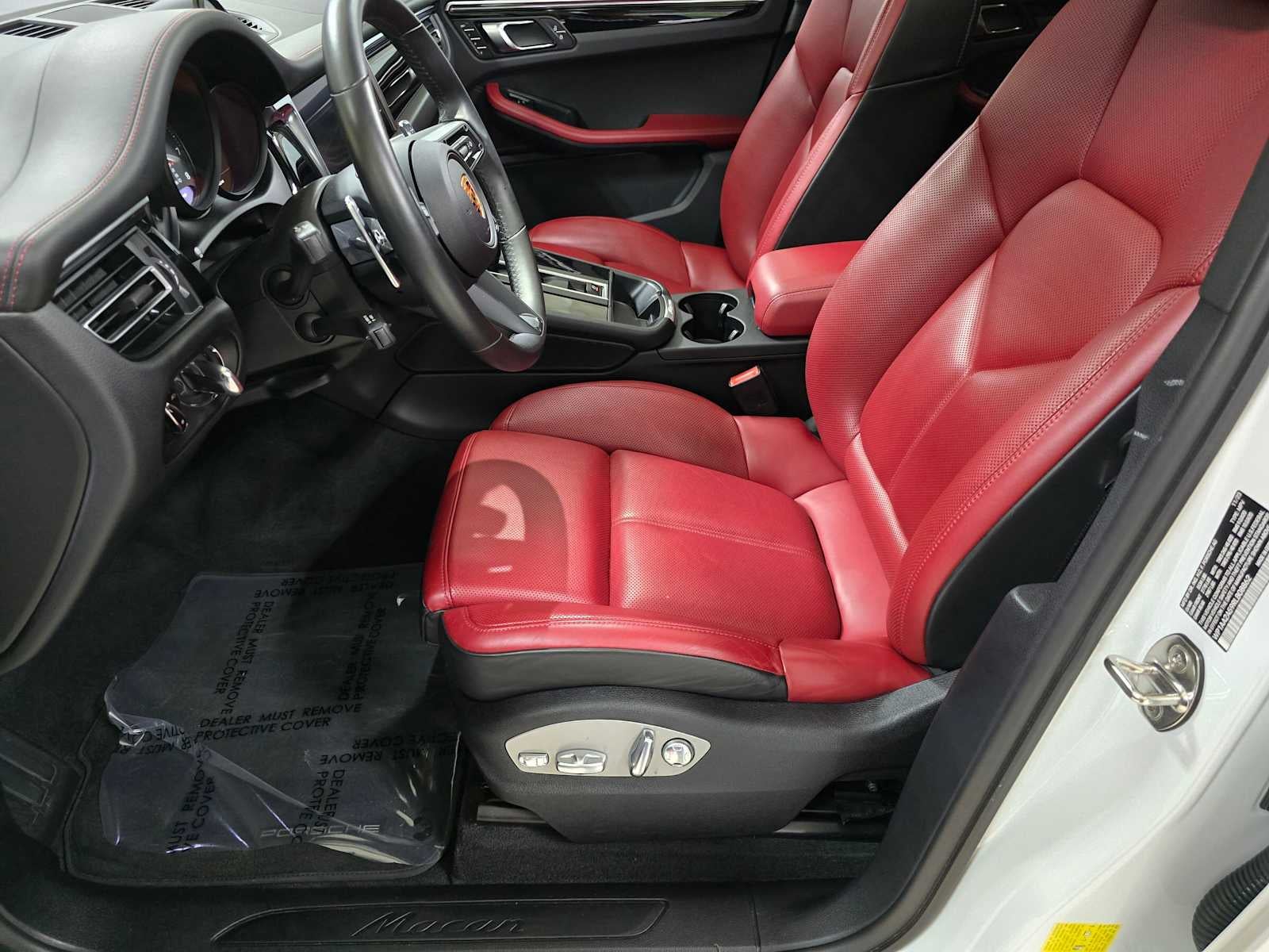 2024 Porsche Macan AWD