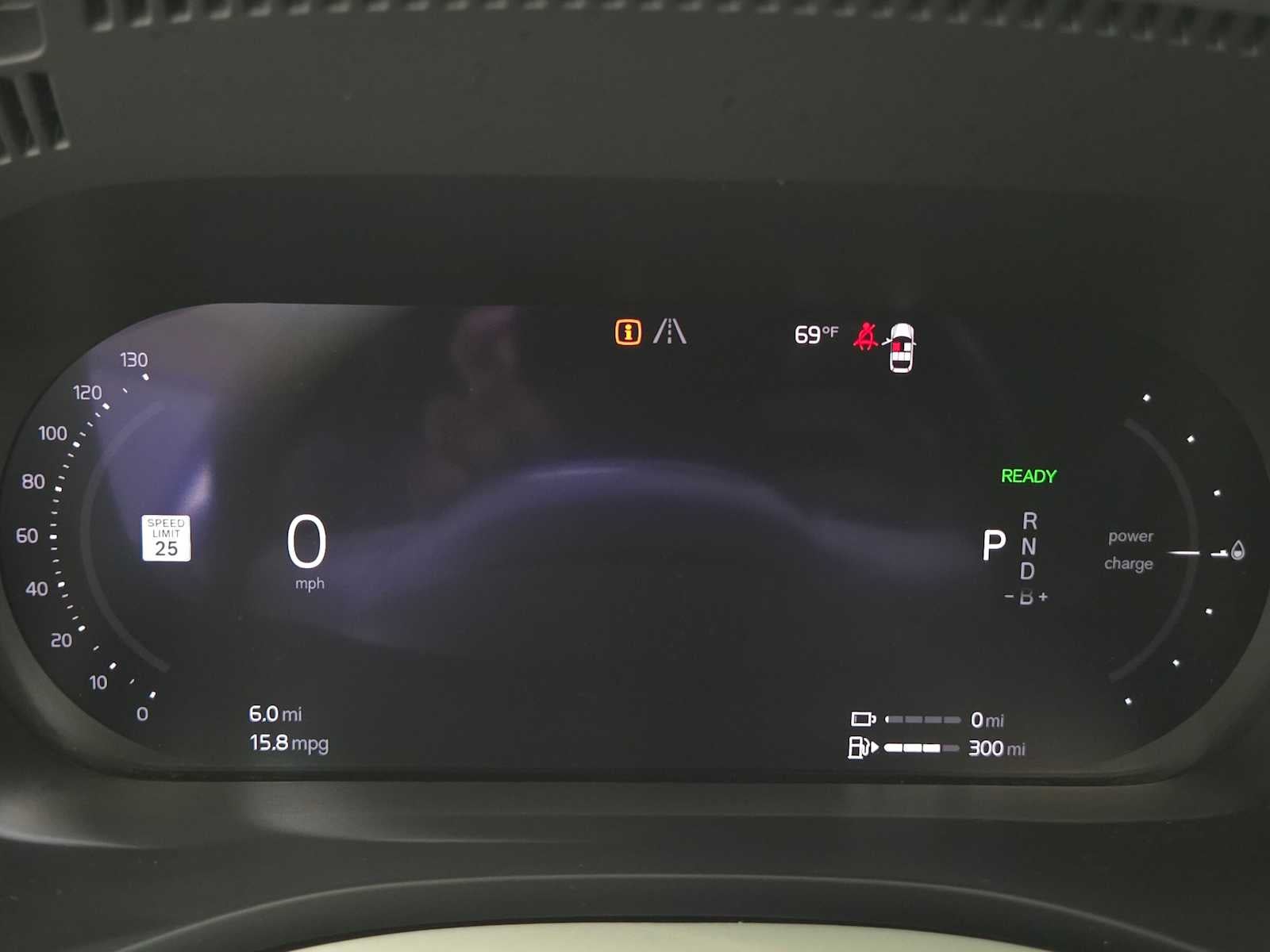2023 Volvo XC60 Recharge Plug-In Hybrid Plus Bright Theme