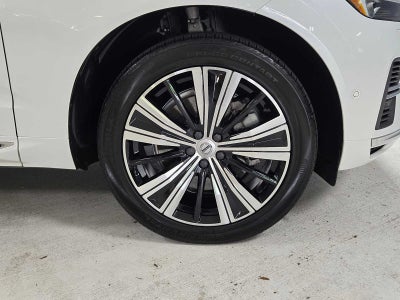 2023 Volvo XC60 Recharge Plug-In Hybrid Plus Bright Theme