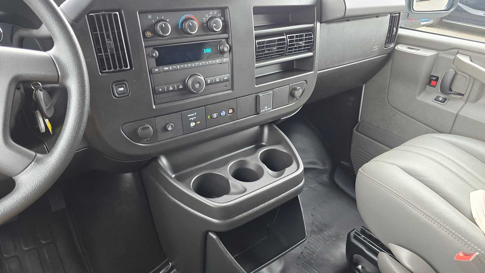 2025 Chevrolet Express Cargo Van RWD 2500 155"