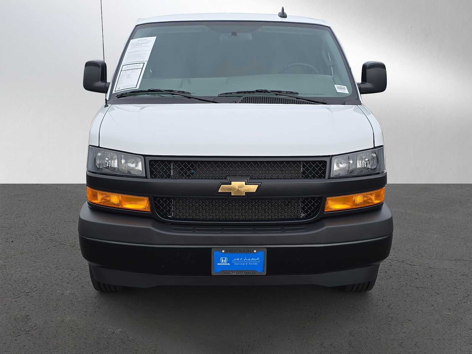 2025 Chevrolet Express Cargo Van RWD 2500 155"