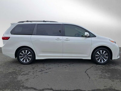 2019 Toyota Sienna Limited Premium