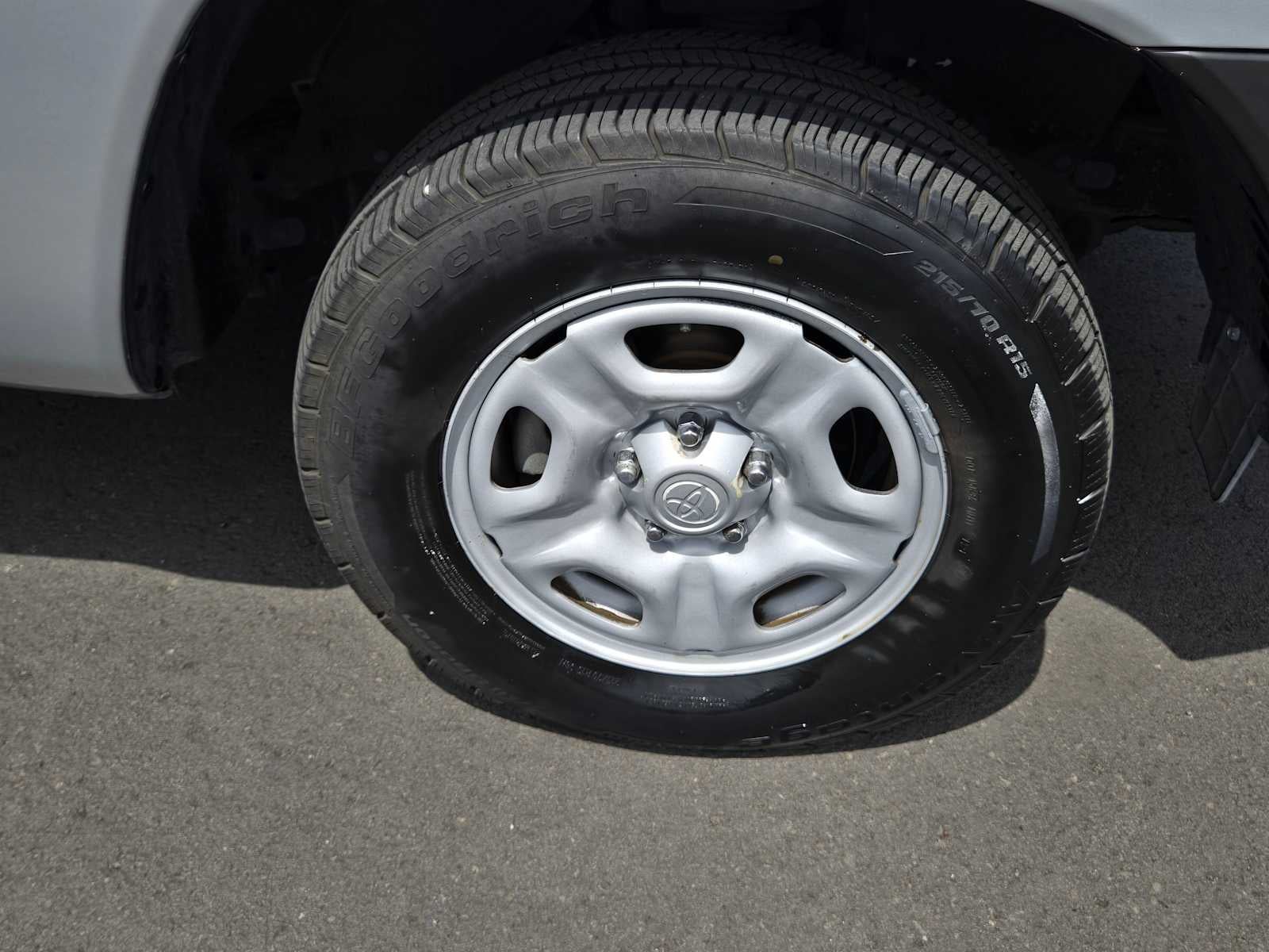2013 Toyota Tacoma 2WD Reg Cab I4 AT (Natl)