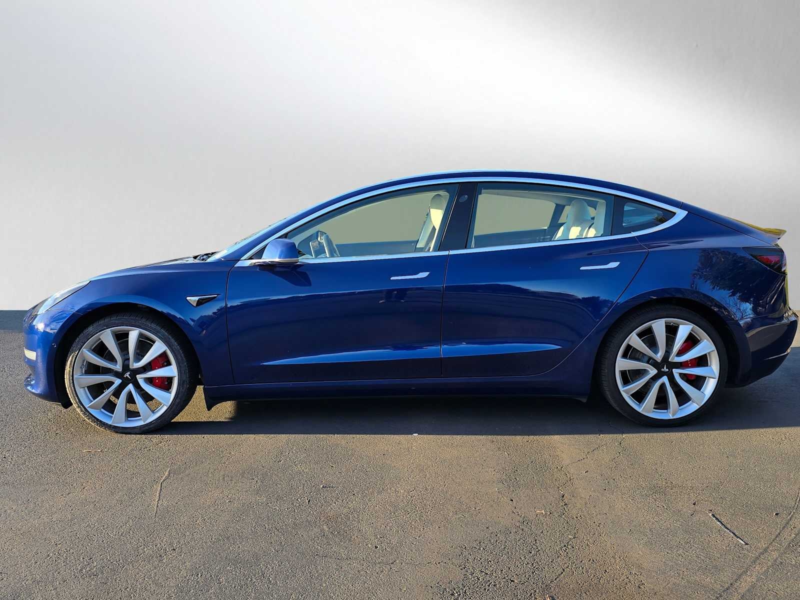 2019 Tesla Model 3 Performance