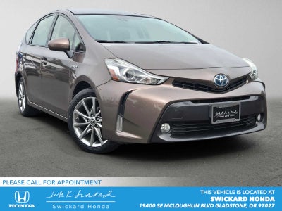 2017 Toyota Prius v Five