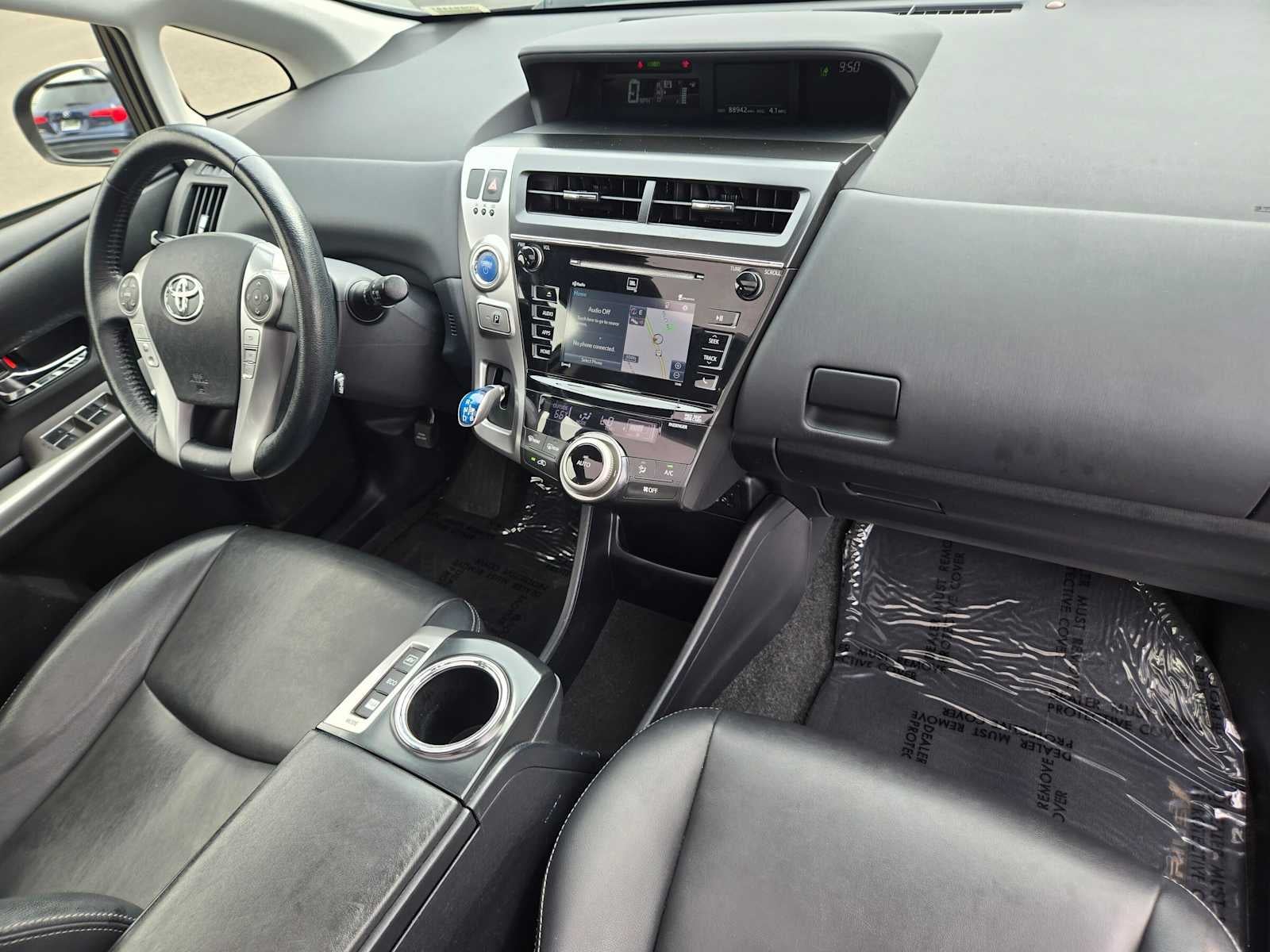 2017 Toyota Prius v Five