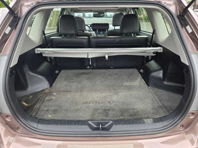 2017 Toyota Prius v Five