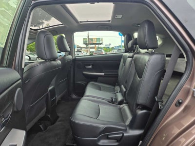2017 Toyota Prius v Five