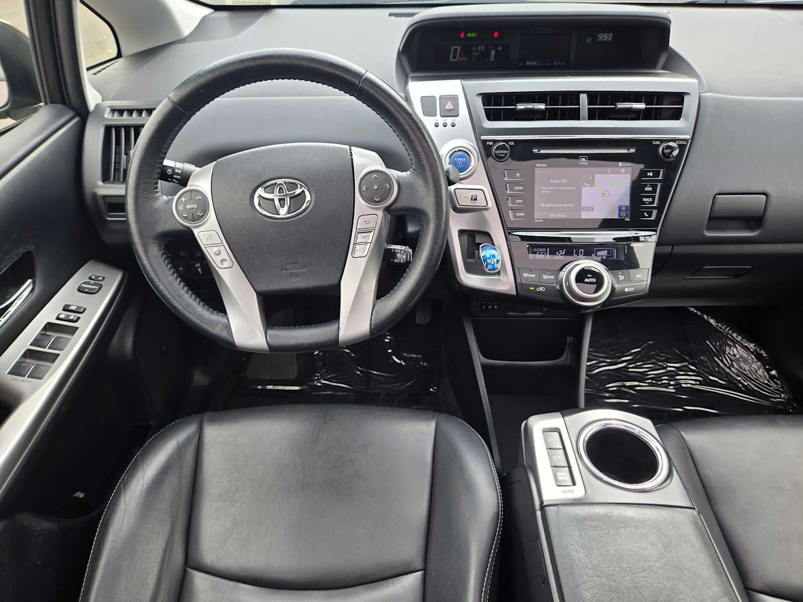 2017 Toyota Prius v Five