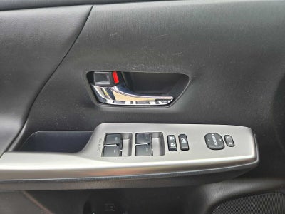 2017 Toyota Prius v Five