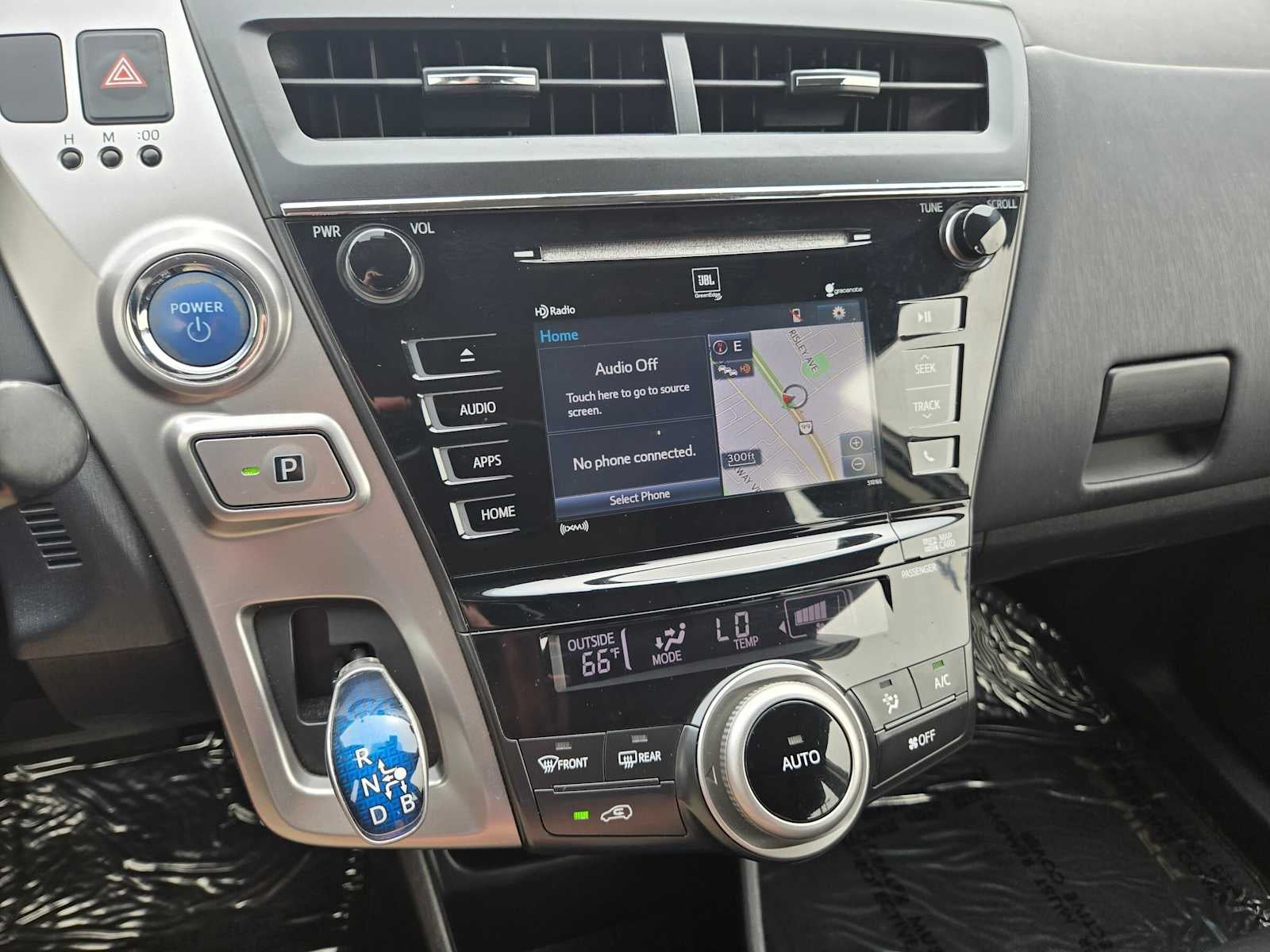 2017 Toyota Prius v Five