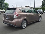 2017 Toyota Prius v Five